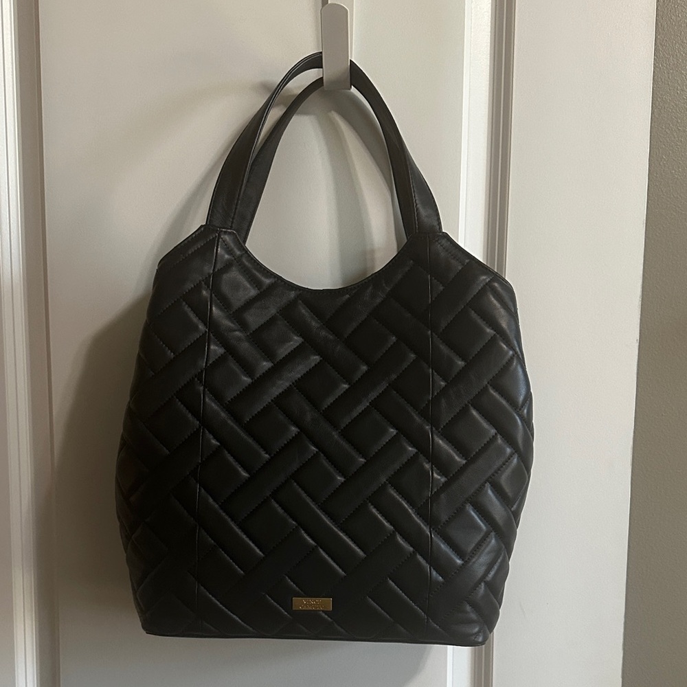 NWOT Vince Camuto Kisho Leather Tote Black